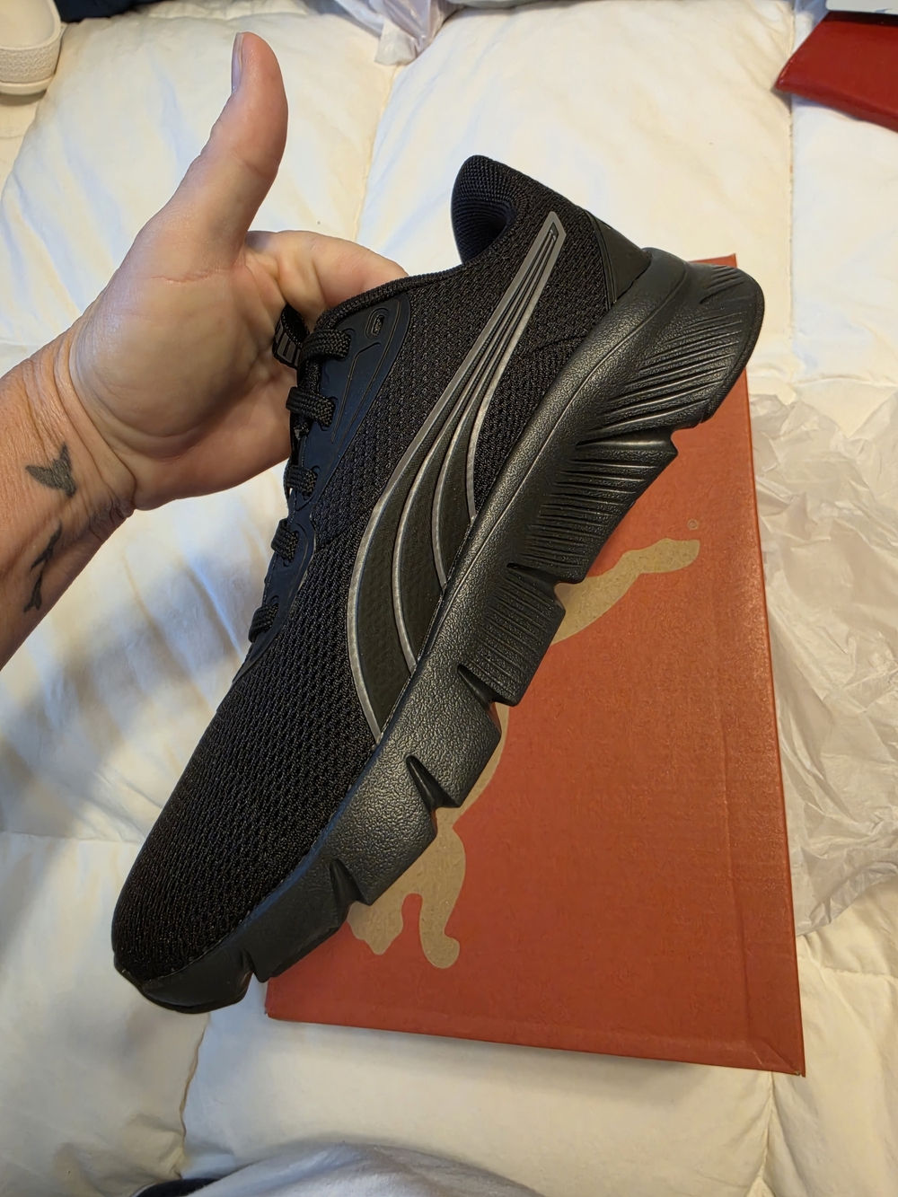 Puma Womans Black Mesh Athletic Shoe